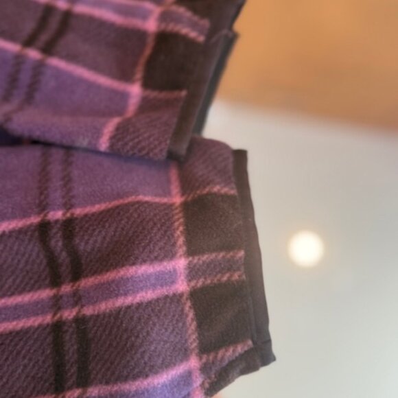 NWT Women's TNA Purple Plaid Fleece in XS - Picture 7 of 7